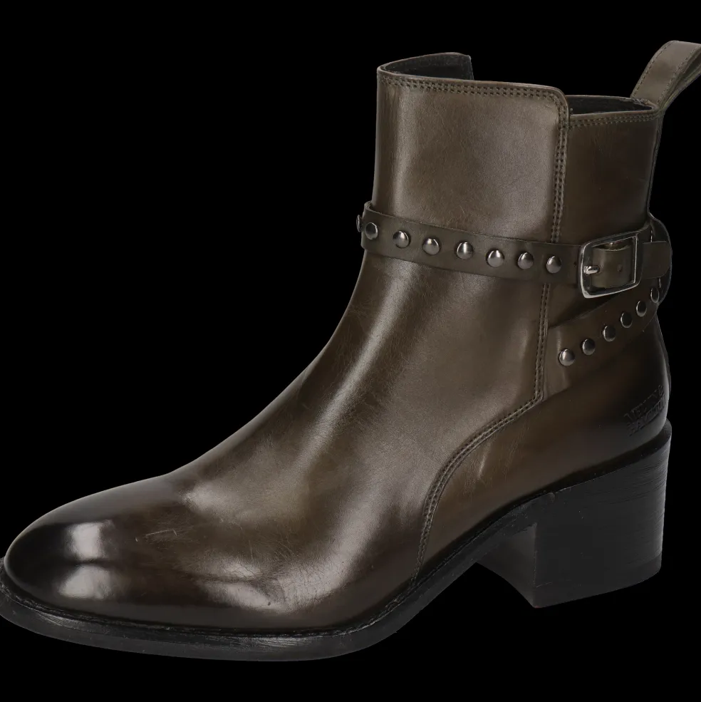 Charlize 5-Melvin & Hamilton Hot