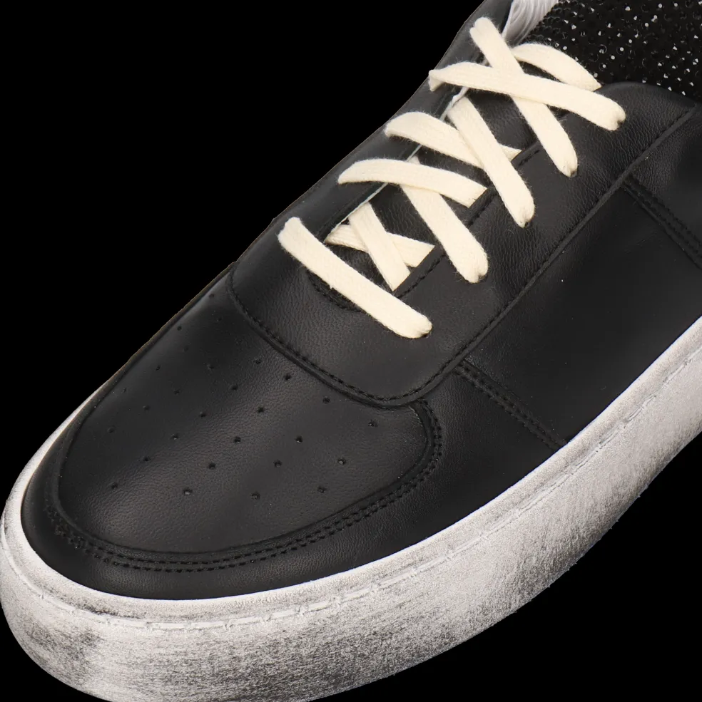 Gigi 1-Melvin & Hamilton Hot