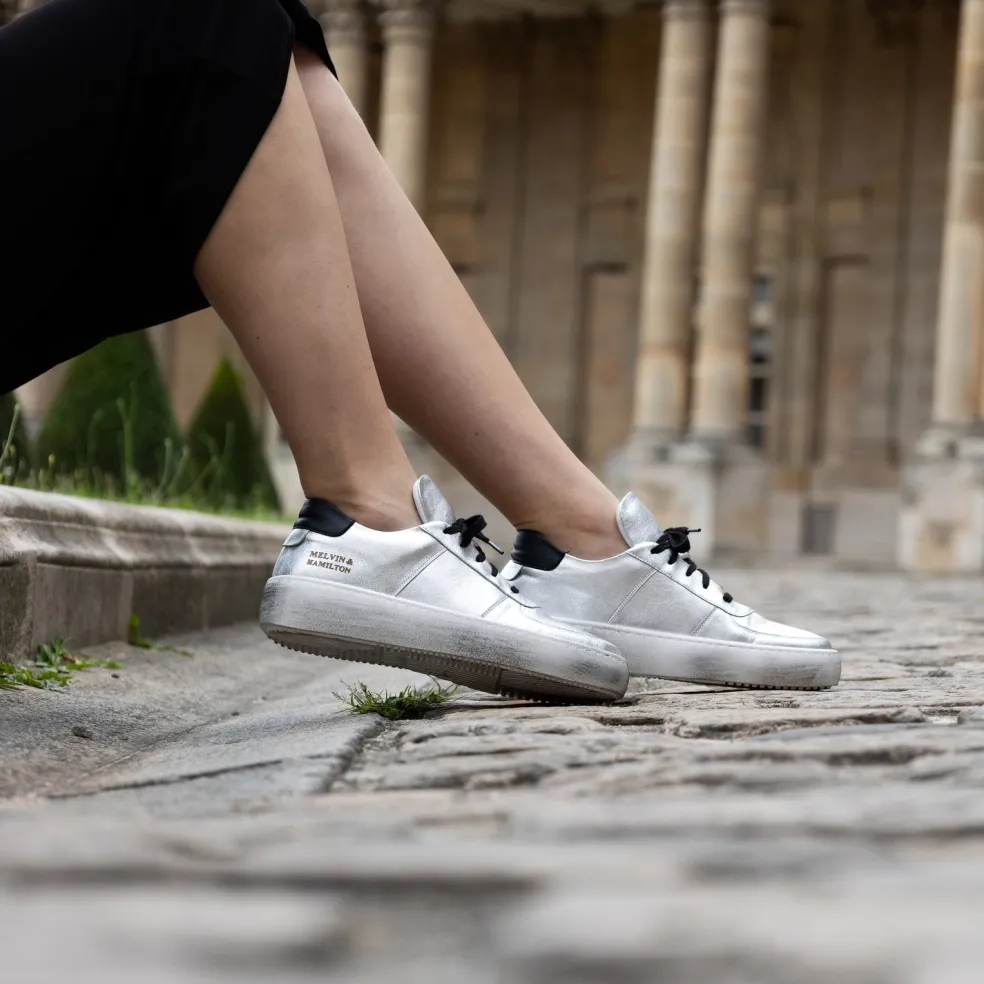 Gigi 2-Melvin & Hamilton Fashion